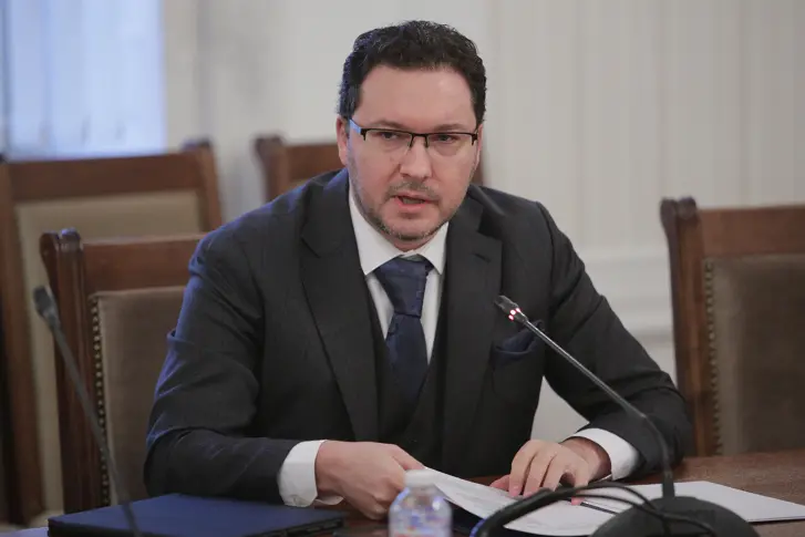 Даниел Митов отказа да е външен министър